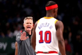 开云体育网址-巴特勒在勇士比赛中反败为胜，战术调整引发热议！的简单介绍-开云体育网址