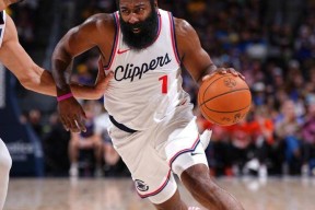 开云体育在线-哈登重返赛场，晋级下一阶段首场状态出色，SKT观众沸腾！-开云体育在线